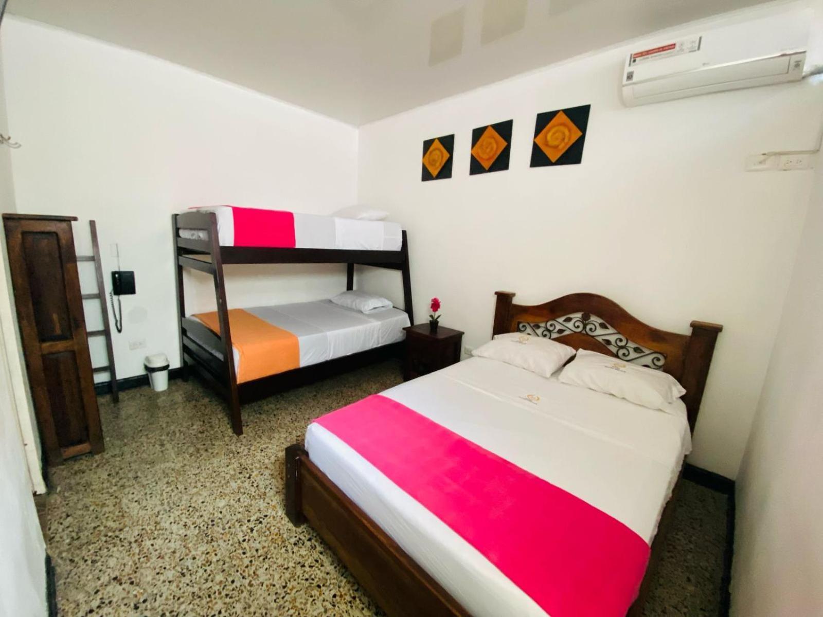 Hotel Maceo Melgar Εξωτερικό φωτογραφία